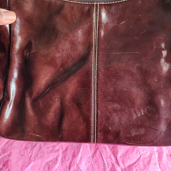 Dooney and Bourke Brown/Chocolate Patent Leather Tassles shoulder Bag EUC - Picture 12 of 12